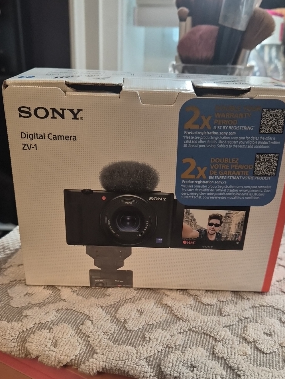 Sony ZV-1 Compact Vlogging Camera - Black